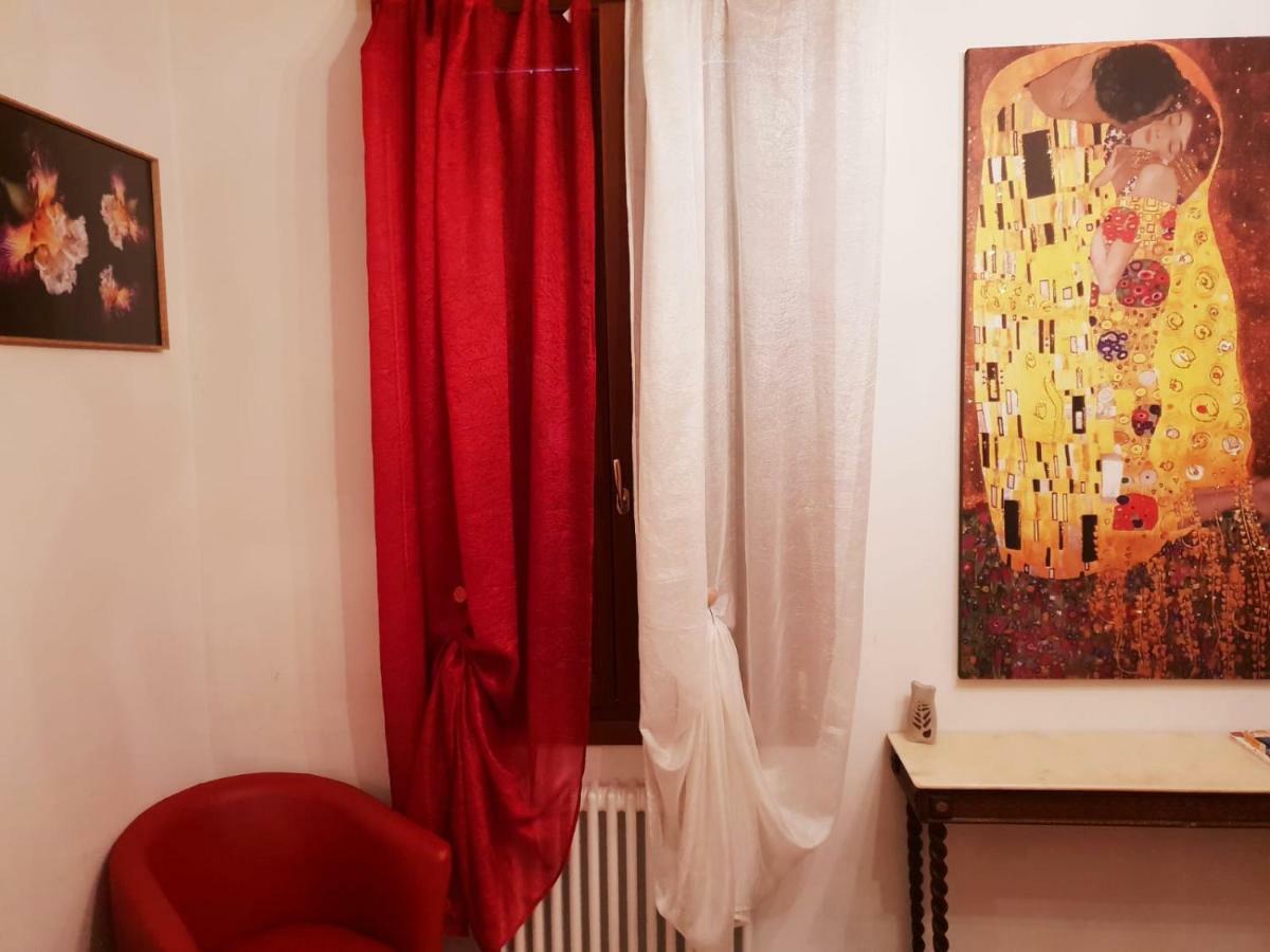 Casa Di Adel Hotel Венеция Екстериор снимка
