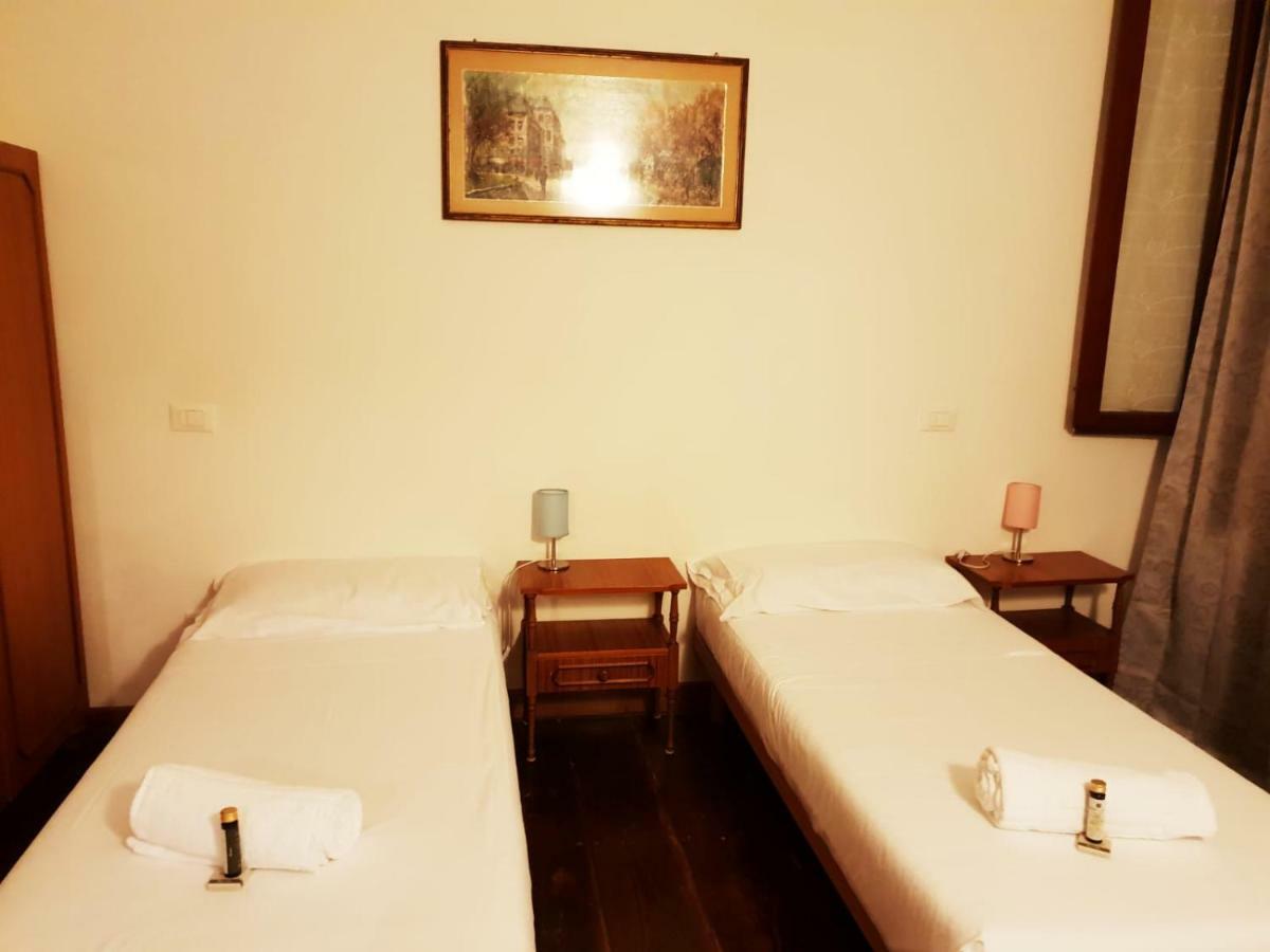Casa Di Adel Hotel Венеция Екстериор снимка
